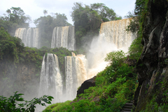 The awesome Iguazu falls in full flow.