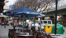 Kerbside Cafe, Mid afternoon.