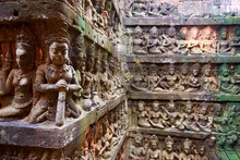 Mini_the_terrace_of_the_leper_king_002